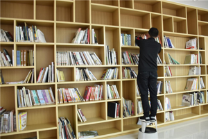 “塑正能量大美广艺，做新时代雷锋传人”——人文学院开展学习践行雷锋精神系列活动纪实