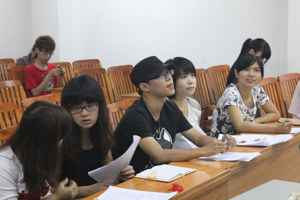 人文学院记者团在西校区第一轮招新活动取得圆满成功