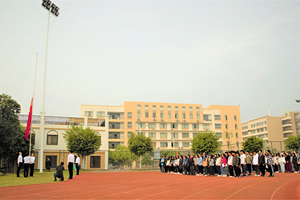 人文学院举行2017年秋季学期相思湖校区升旗仪式