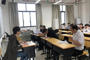 人文学院举办2017级本科生毕业论文开题报告会