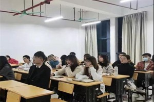 【党建+团建】人文学院文化产业管理系学生党支部联合19级艺术史论班团支部开展“悦读启迪思想，经典照亮人生”读书分享会