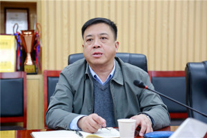 学校党委副书记毛茂林带队检查指导人文学院开学工作