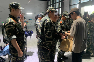 【人文青年】人文学院学生会开展2023年军训慰问活动