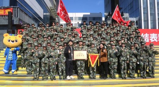 【喜报】人文学院在2025级军训工作中喜获佳绩