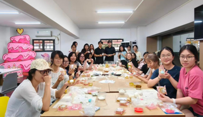 【人文青年】“一站式”学生社团｜人文学院开展“月圆人文·冰皮沁心”主题活动